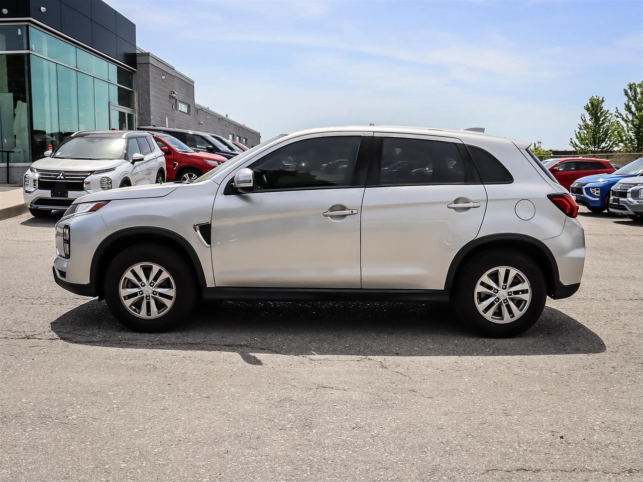 2022 Mitsubishi RVR 2.4L SE AWC - CVT Photo