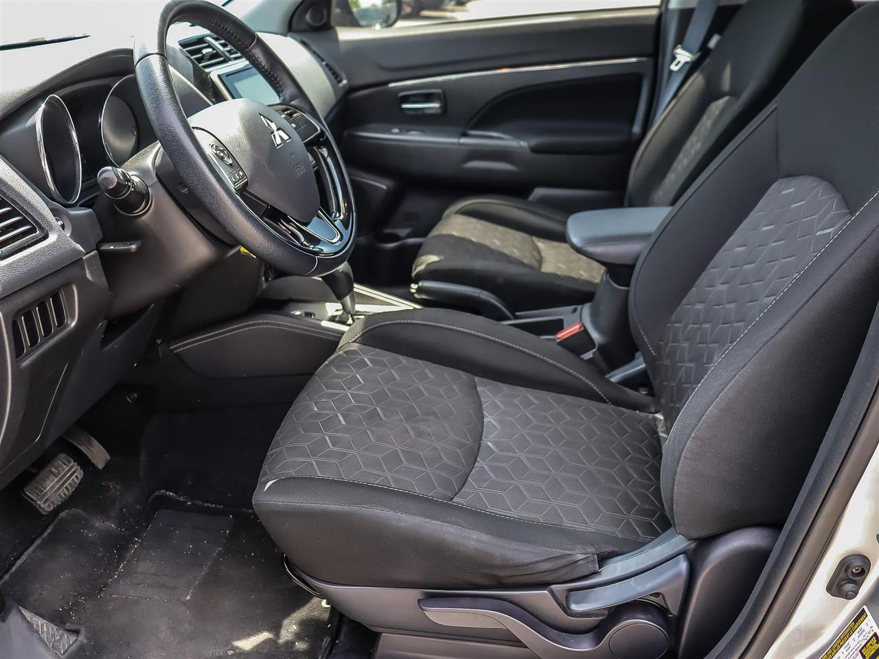2022 Mitsubishi RVR 2.4L SE AWC - CVT Photo
