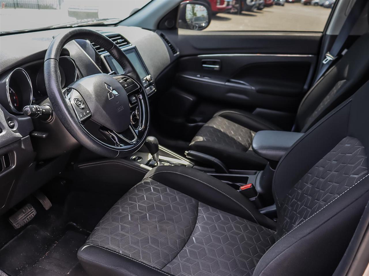 2022 Mitsubishi RVR 2.4L SE AWC - CVT Photo