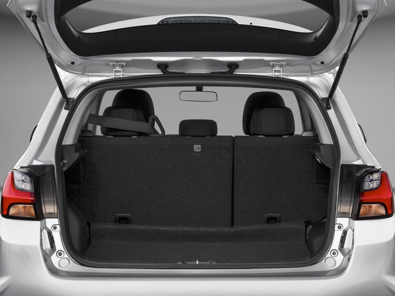 2026 Mitsubishi RVR ES AWC Photo