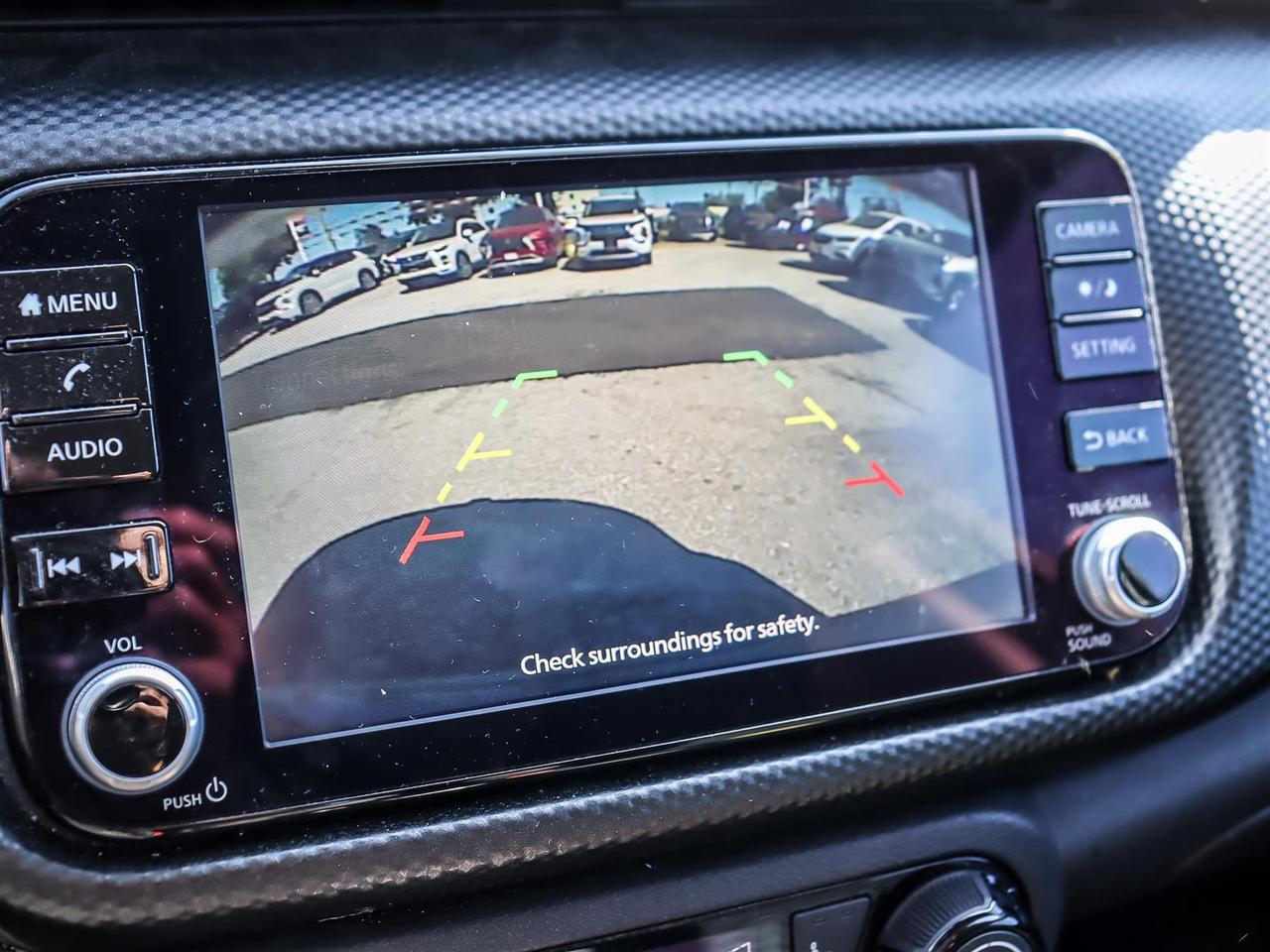 2023 Nissan Kicks SV CVT Photo