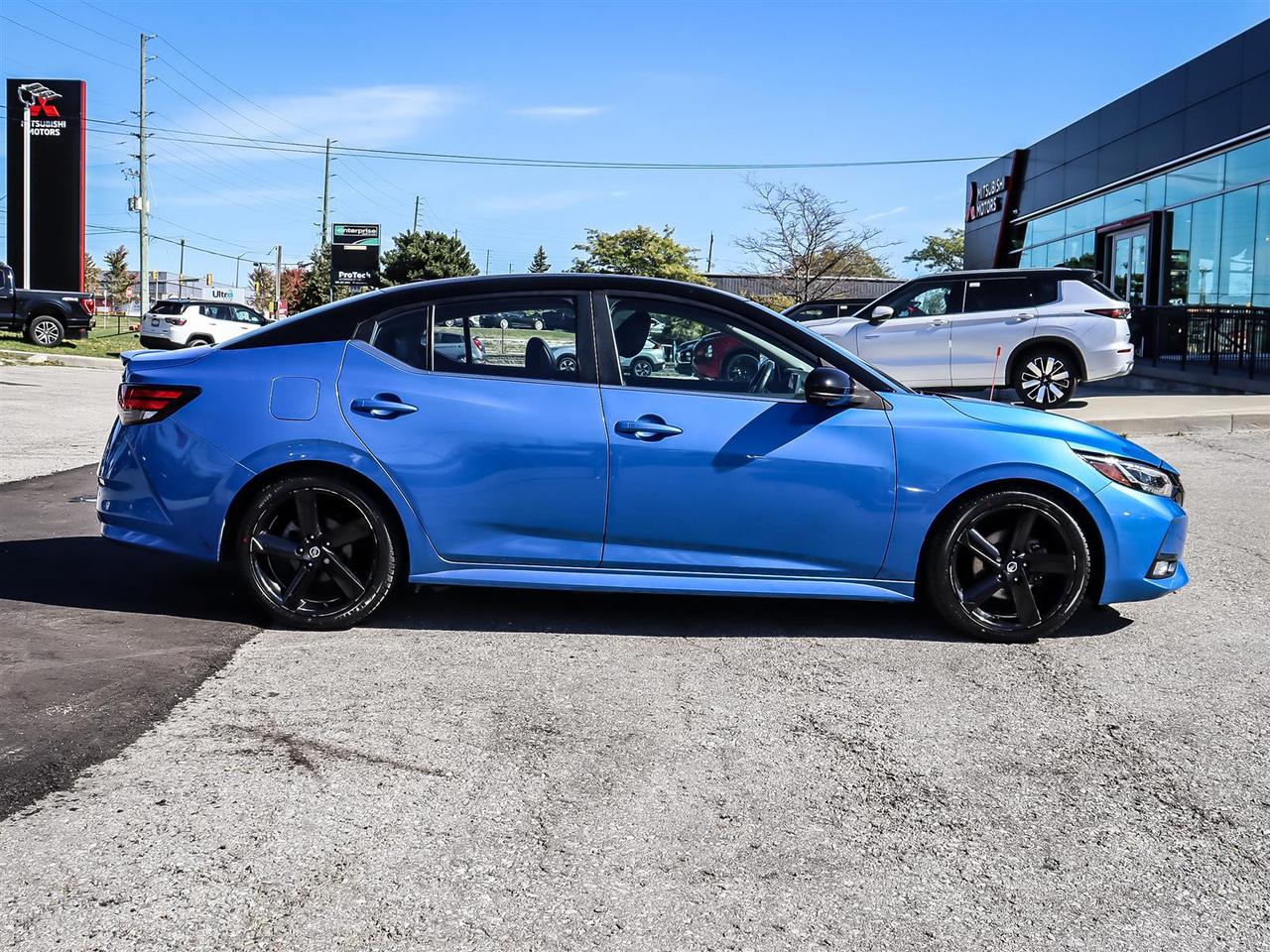 2021 Nissan Sentra SR CVT (2) Photo