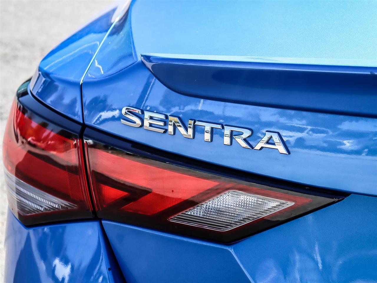 2021 Nissan Sentra SR CVT (2) Photo