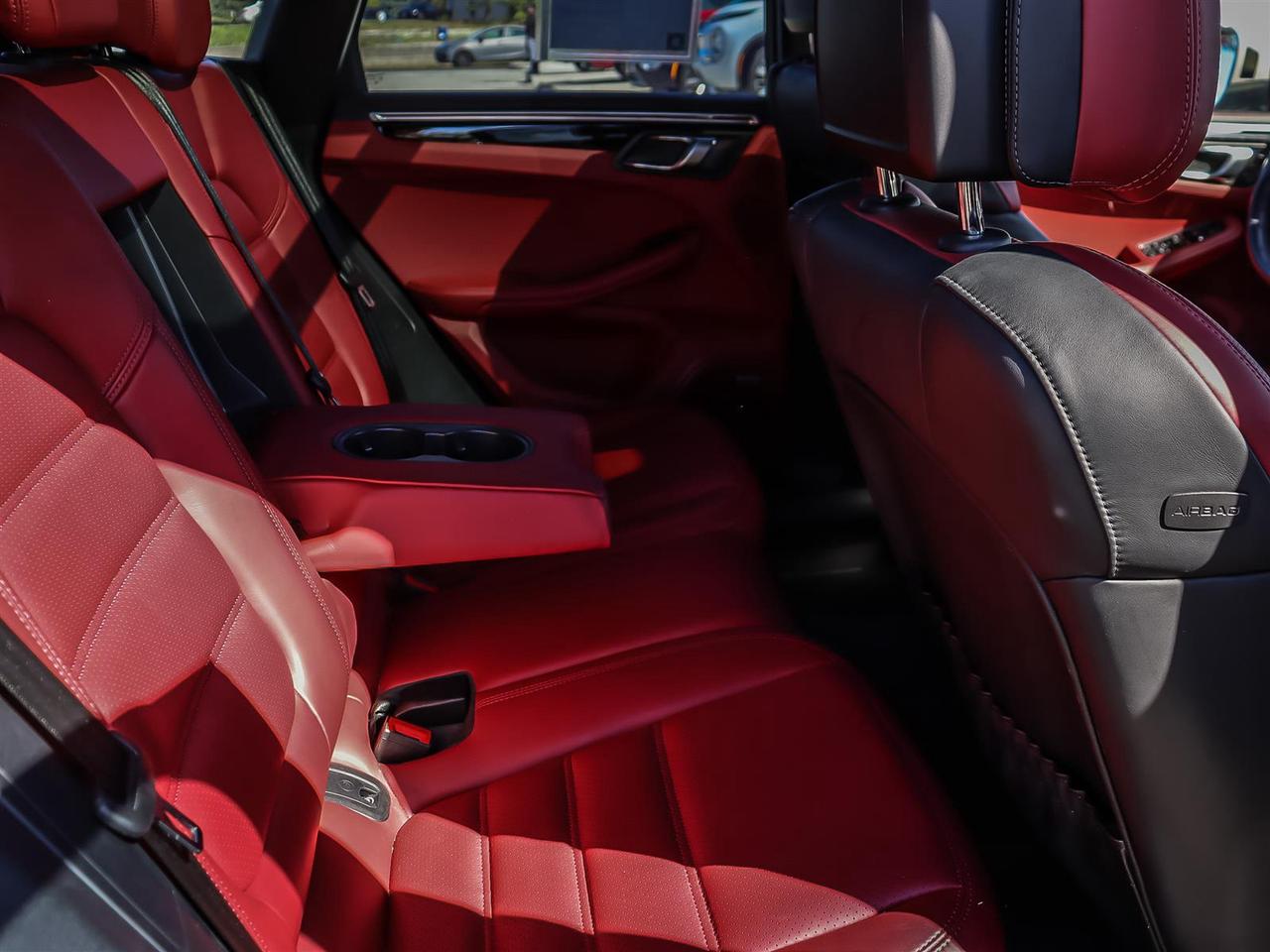 2023 Porsche Macan S Photo