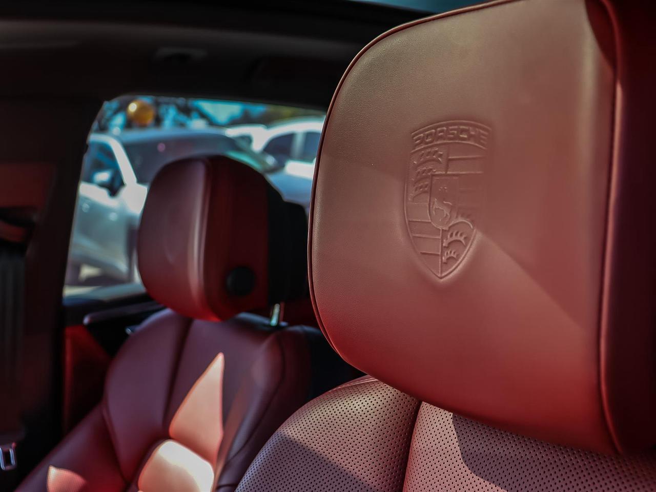 2023 Porsche Macan S Photo