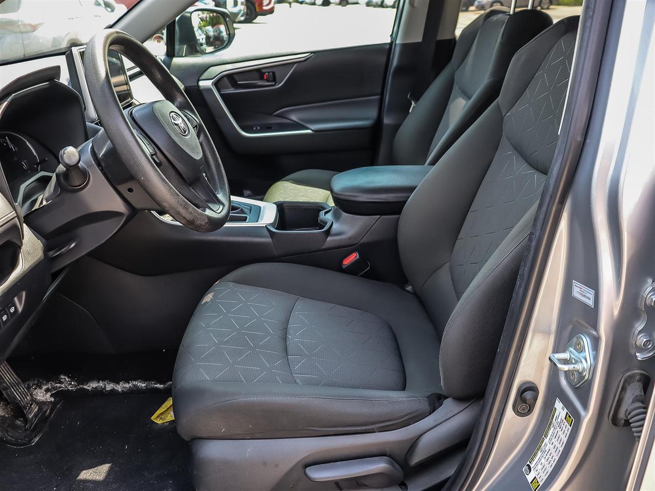 2023 Toyota RAV4 LE AWD Photo