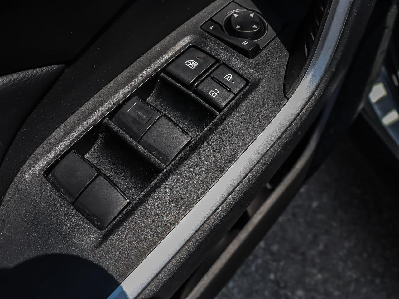 2023 Toyota RAV4 LE AWD Photo