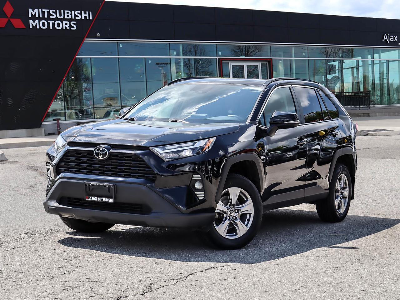 2022 Toyota RAV4 XLE AWD Photo0