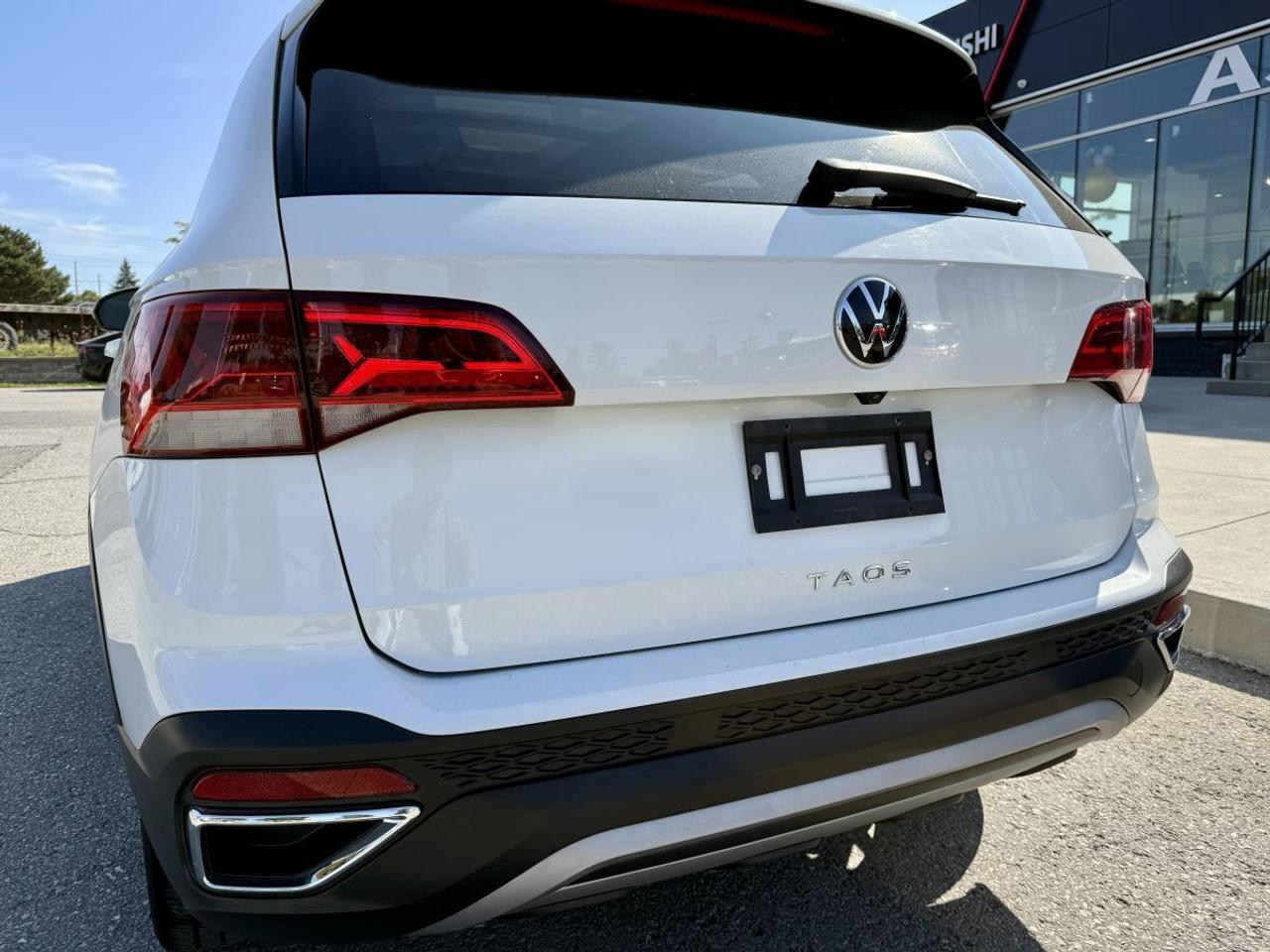 2022 Volkswagen Taos Comfortline 1.5T 8sp at w/ Tip Photo