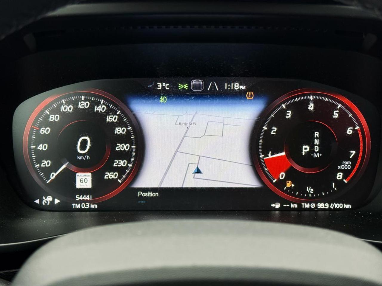 2022 Volvo XC40 T5 AWD Momentum Photo