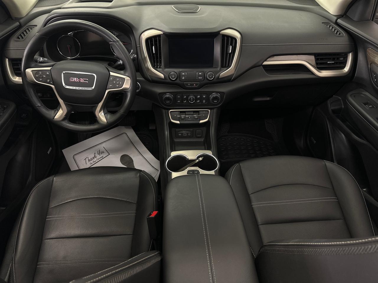 2024 GMC Terrain Denali DENALI/AWD/PANOROOF/LEATHER/NAVI/OFF 1 OWNER GM LEASE! Photo