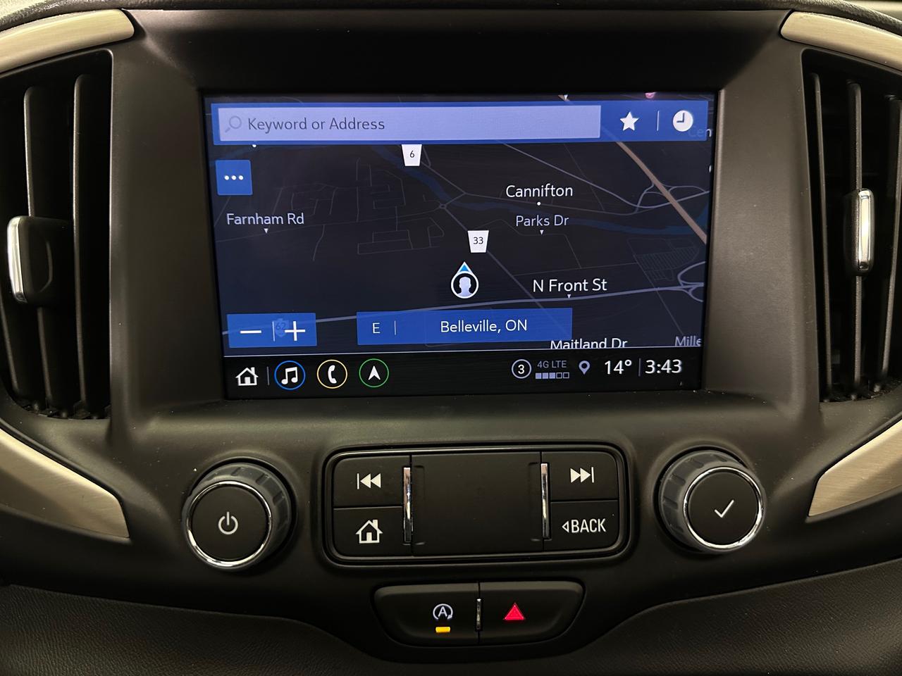 2024 GMC Terrain Denali DENALI/AWD/PANOROOF/LEATHER/NAVI/33KM/OFF 1 OWNER LEASE! Photo