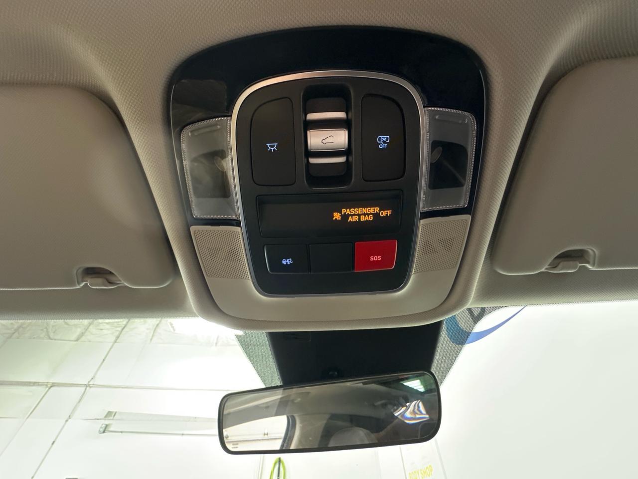2026 Hyundai Tucson Preferred w/Trend Package PREFERRED/TREND PKG/AWD/LEATHER/PANOROOF/6800KM/1 OWNER! Photo