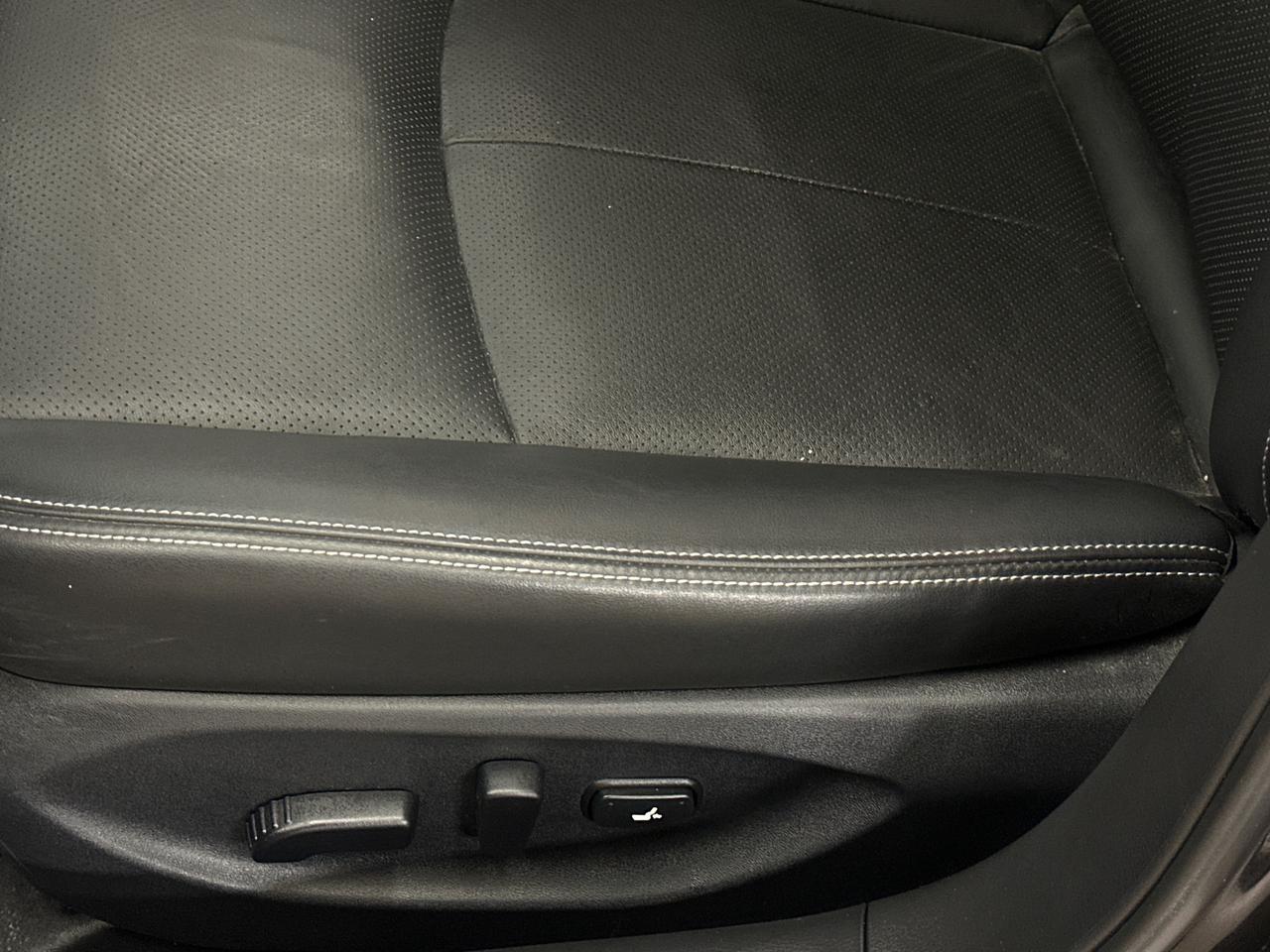 2024 Infiniti Q50 Luxe LUXE/AWD/LEATHER/ROOF/NAVI/28KM/OFF 1 OWNER LEASE! Photo