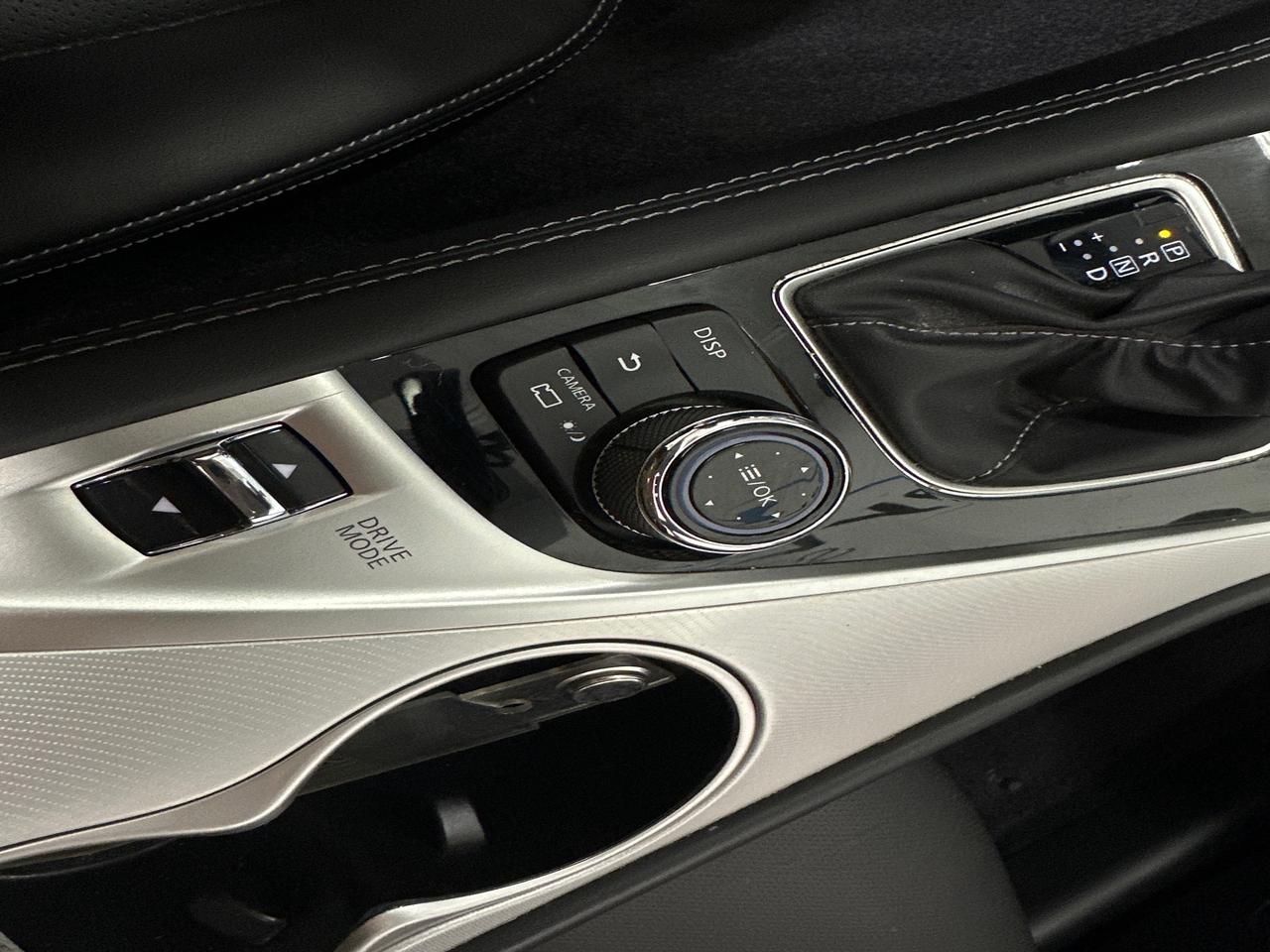 2024 Infiniti Q50 Luxe LUXE/AWD/LEATHER/ROOF/NAVI/28KM/OFF 1 OWNER LEASE! Photo