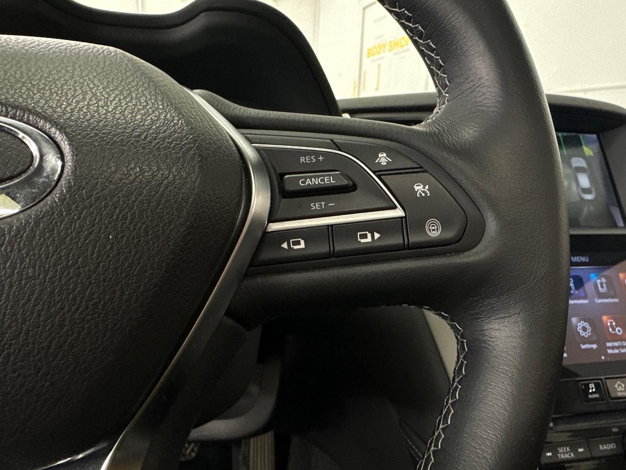 2024 Infiniti Q50 Luxe LUXE/AWD/LEATHER/ROOF/NAVI/28KM/OFF 1 OWNER LEASE! Photo