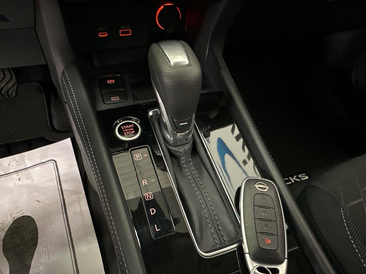 2024 Nissan Kicks SV/AUTO/AC/POWER GROUP/ALLOYS/16KM! Photo