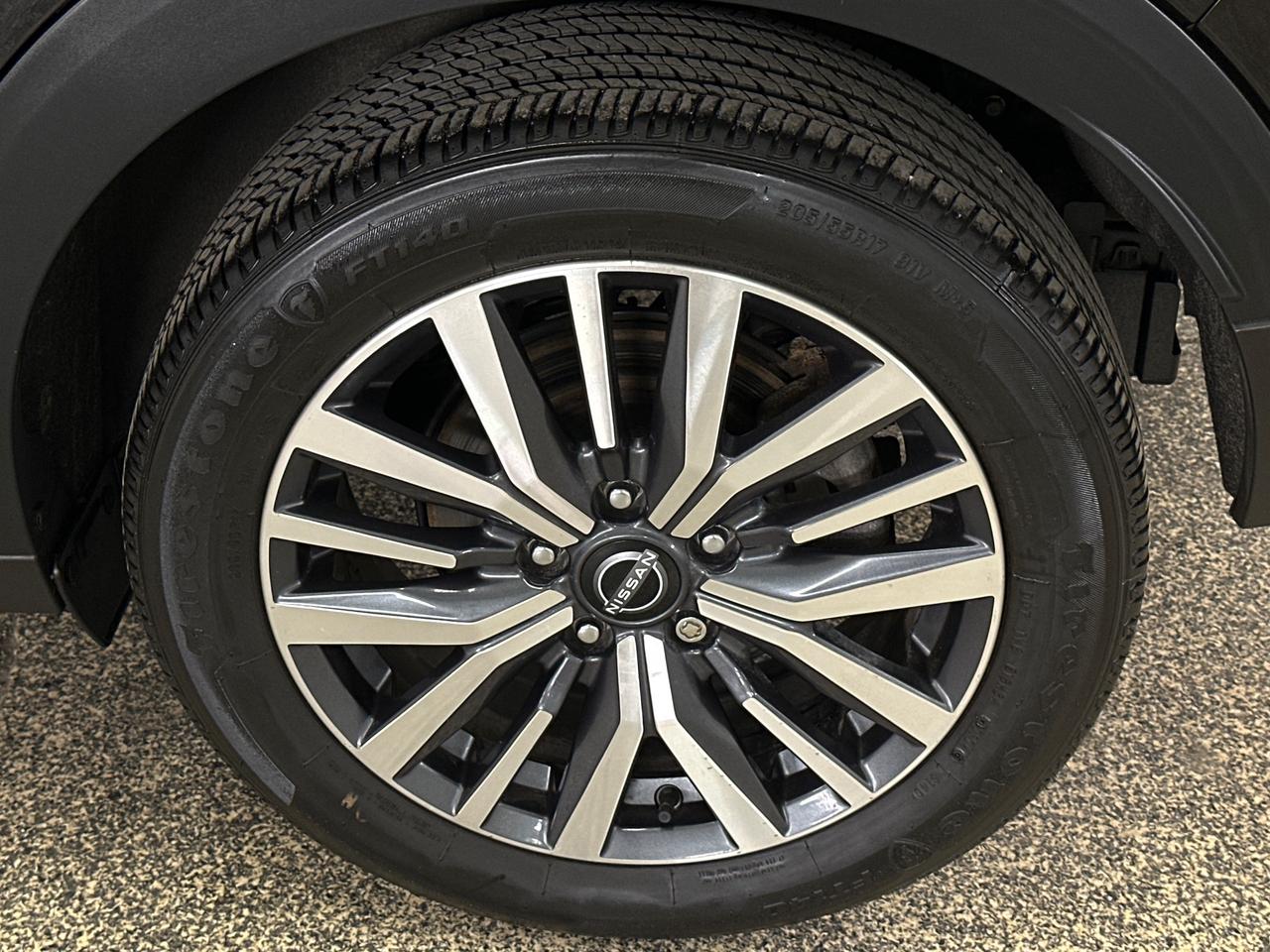 2024 Nissan Kicks SV/AUTO/AC/POWER GROUP/ALLOYS/16KM! Photo