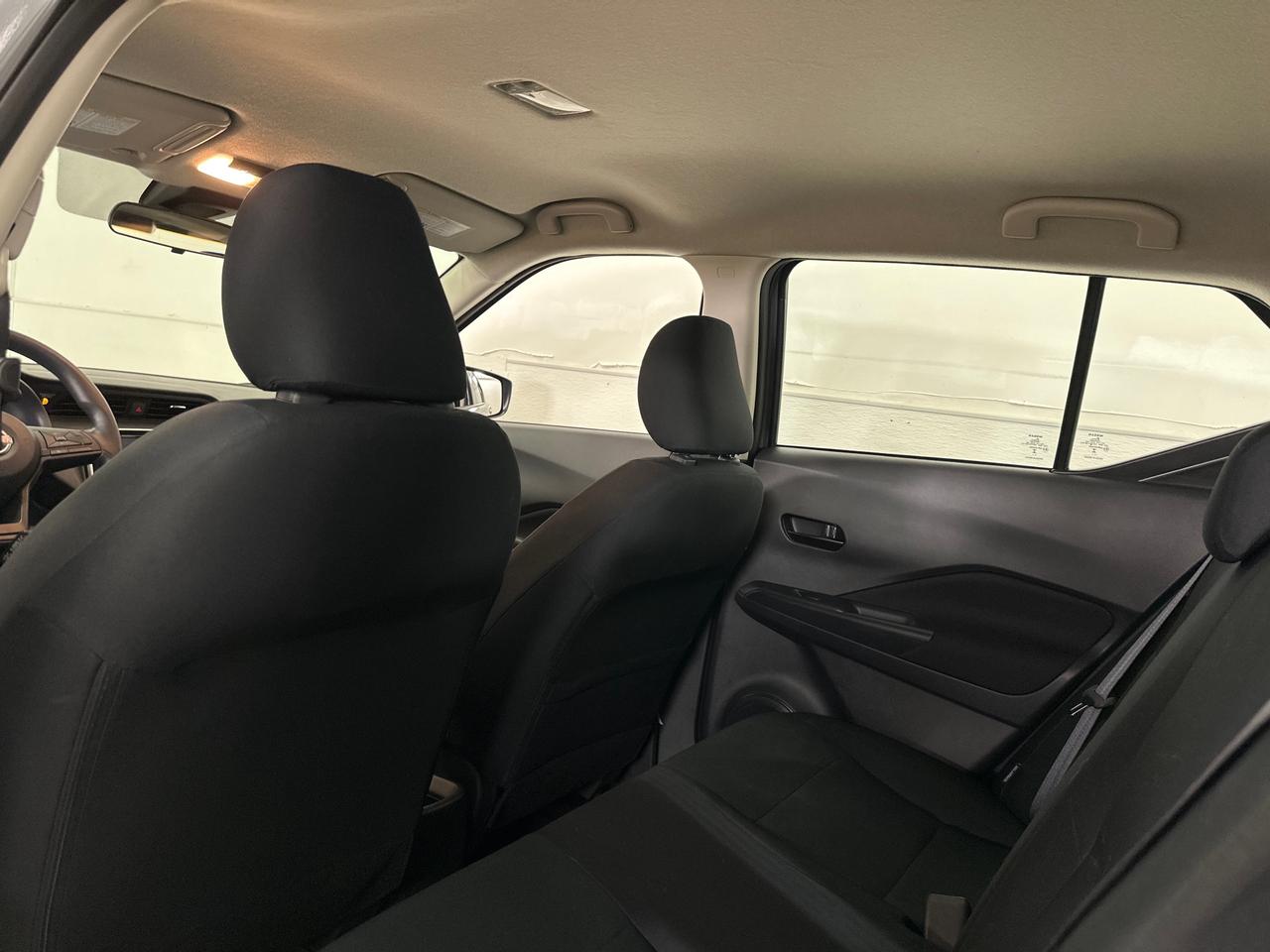 2024 Nissan Kicks S/16KM/AUTO/AC/POWER GROUP/OFF NISSAN LEASE! Photo