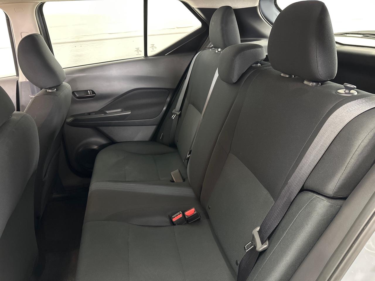 2024 Nissan Kicks S/16KM/AUTO/AC/POWER GROUP/OFF NISSAN LEASE! Photo