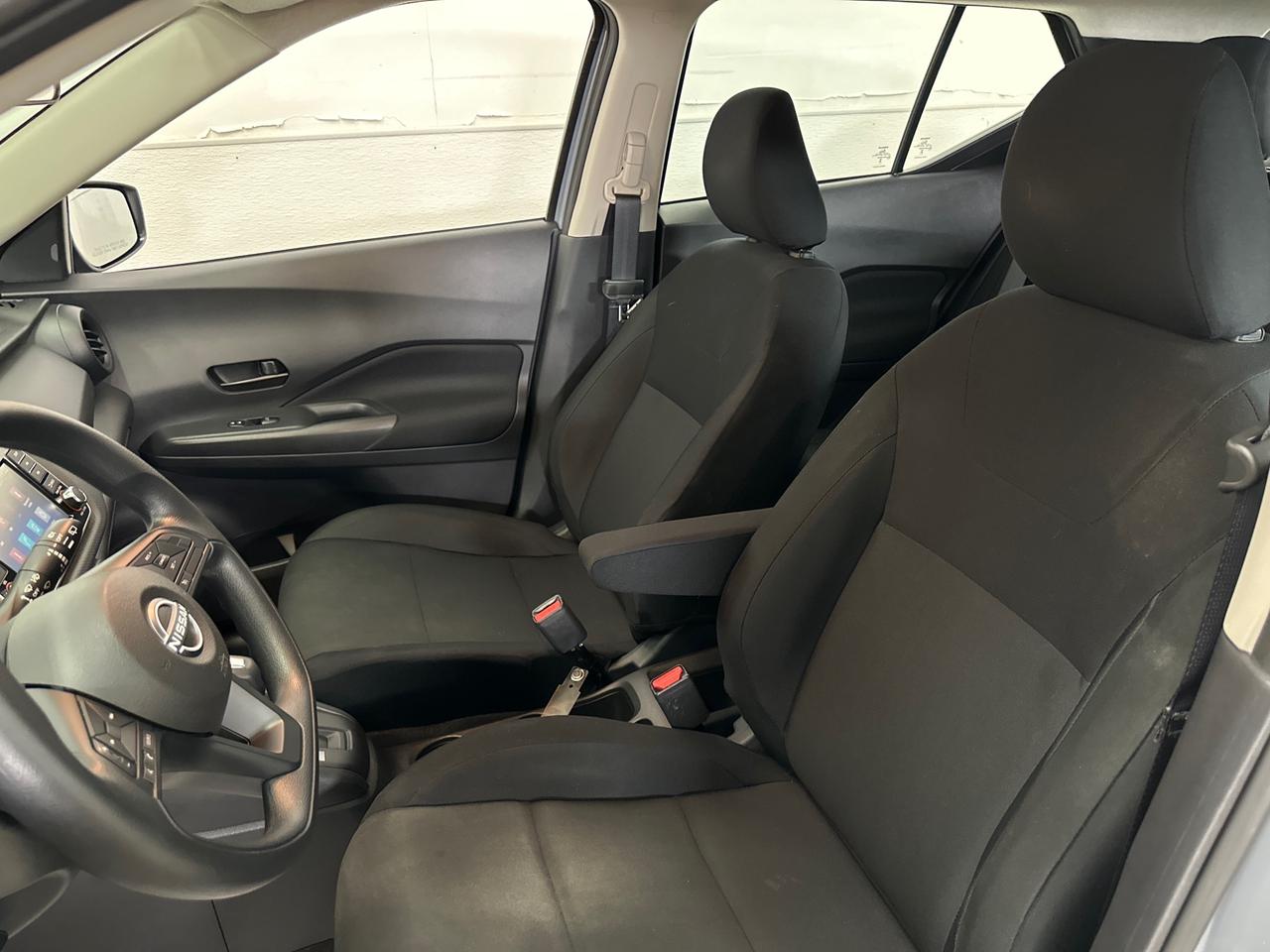 2024 Nissan Kicks S/16KM/AUTO/AC/POWER GROUP/OFF NISSAN LEASE! Photo