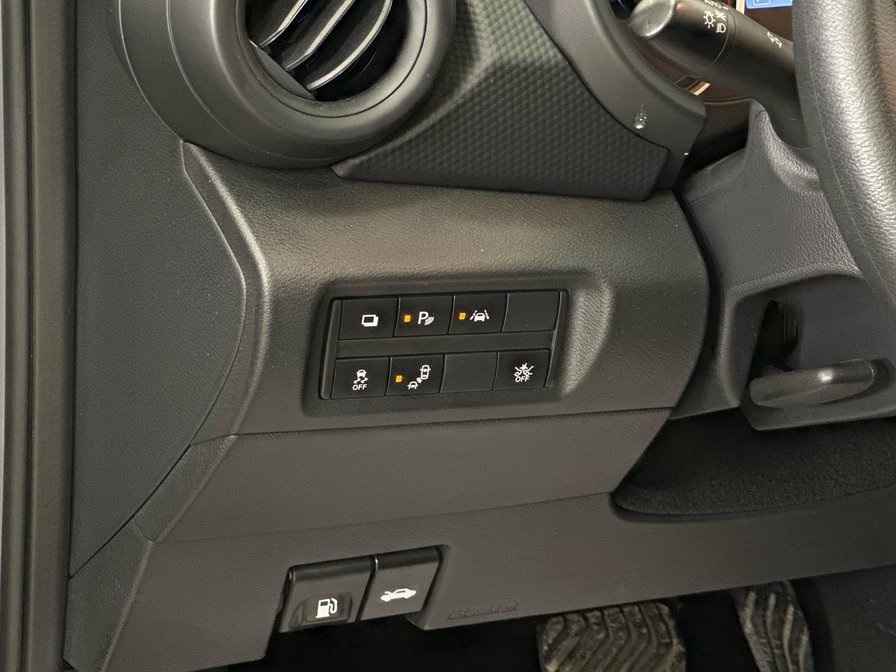 2024 Nissan Kicks S/16KM/AUTO/AC/POWER GROUP/OFF NISSAN LEASE! Photo