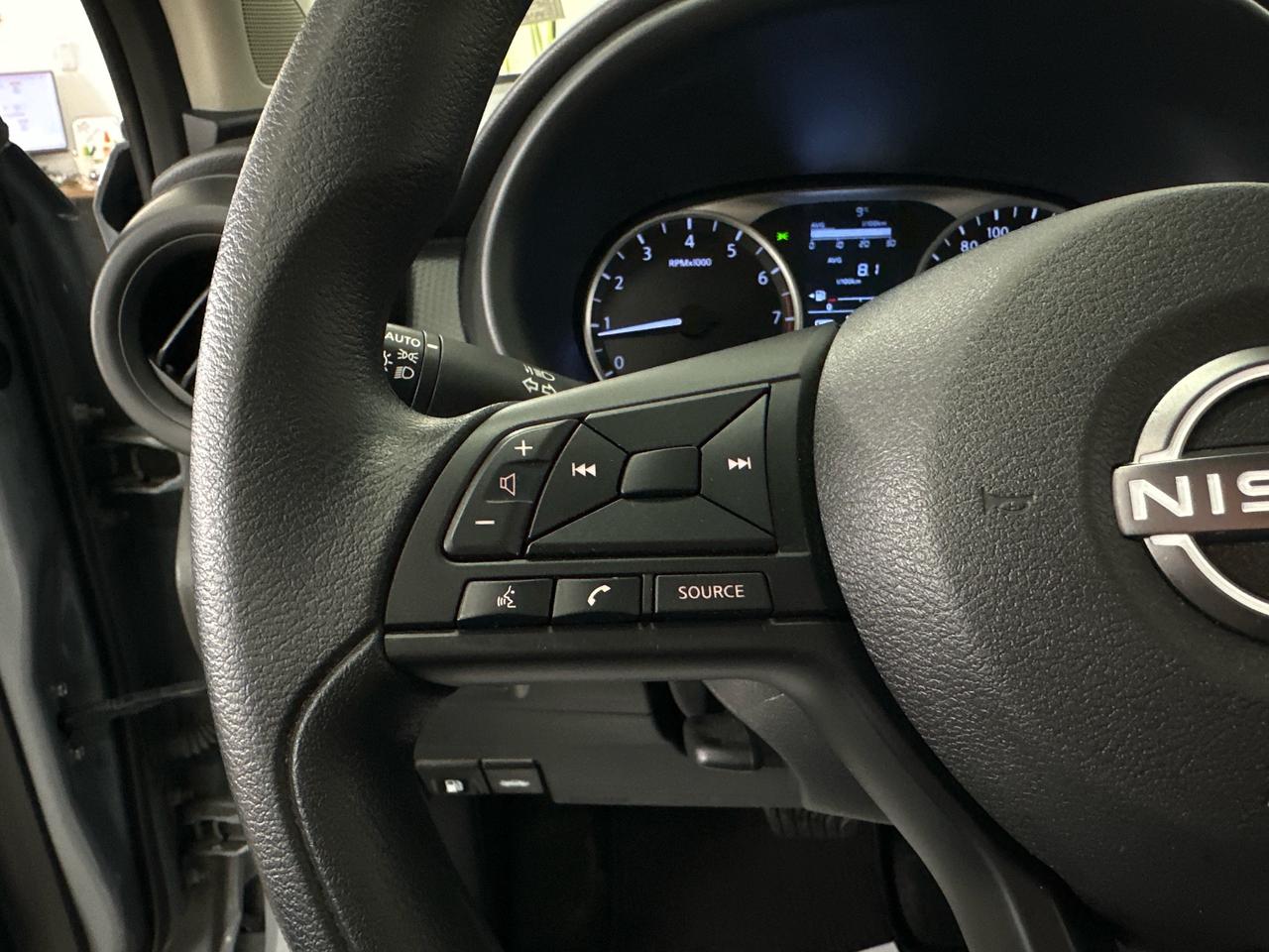 2024 Nissan Kicks S/16KM/AUTO/AC/POWER GROUP/OFF NISSAN LEASE! Photo