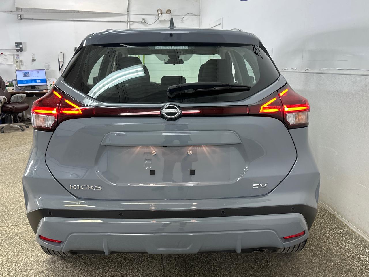 2024 Nissan Kicks SV/11500KM/OFF 1 OWNER NISSAN LEASE! Photo