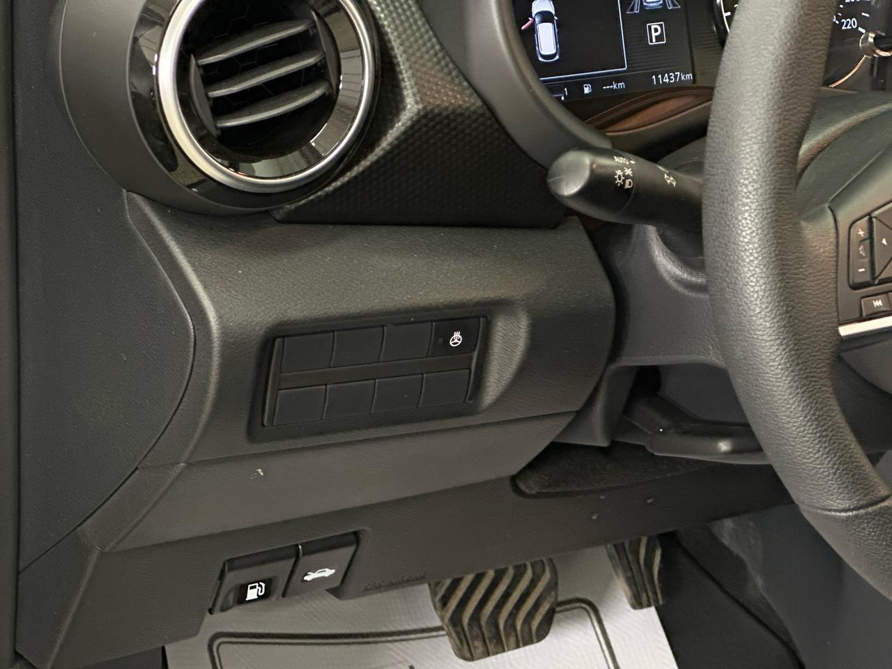 2024 Nissan Kicks SV/11500KM/OFF 1 OWNER NISSAN LEASE! Photo