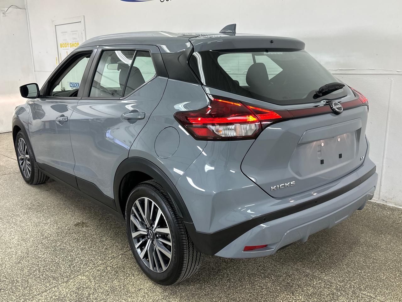 2024 Nissan Kicks SV/24KM/OFF 1 OWNER NISSAN LEASE! Photo