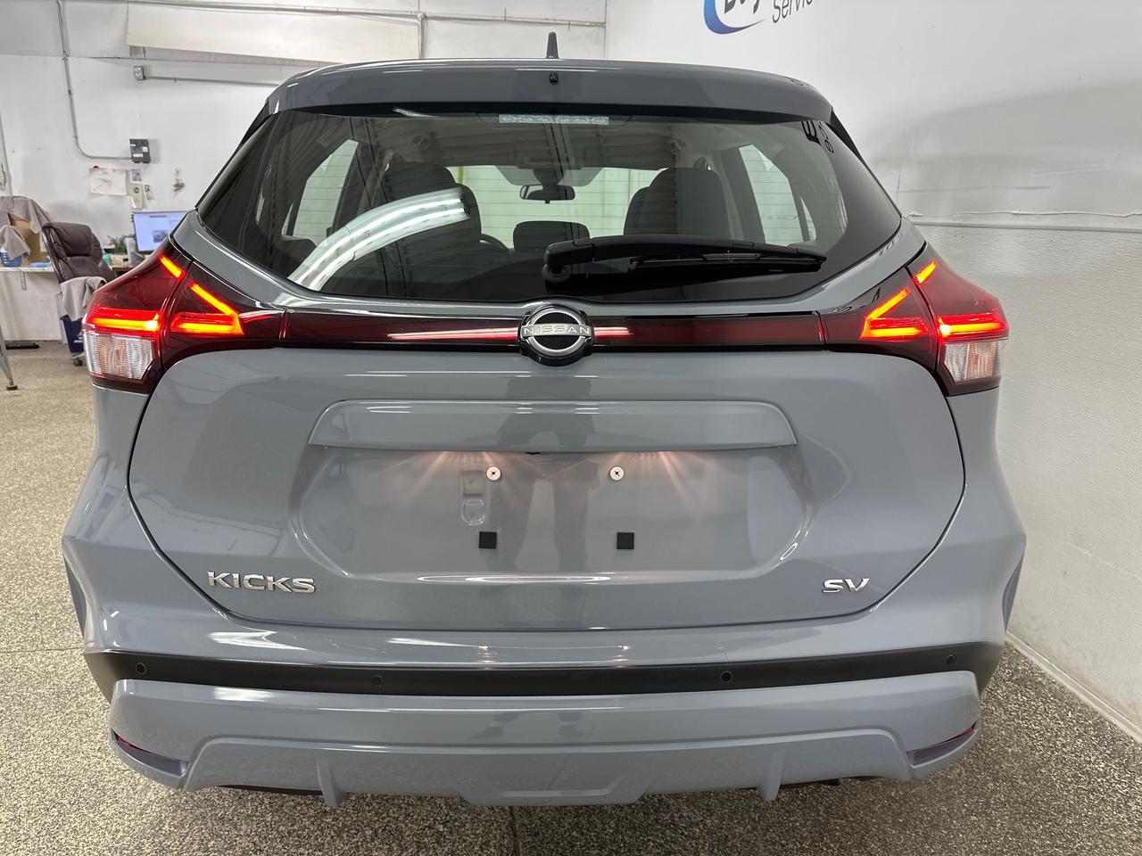 2024 Nissan Kicks SV/24KM/OFF 1 OWNER NISSAN LEASE! Photo