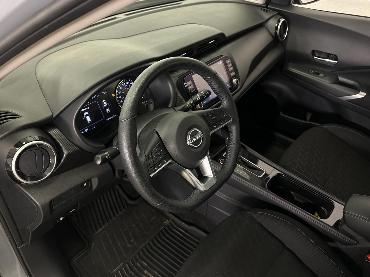 2024 Nissan Kicks SV/24KM/OFF 1 OWNER NISSAN LEASE! Photo