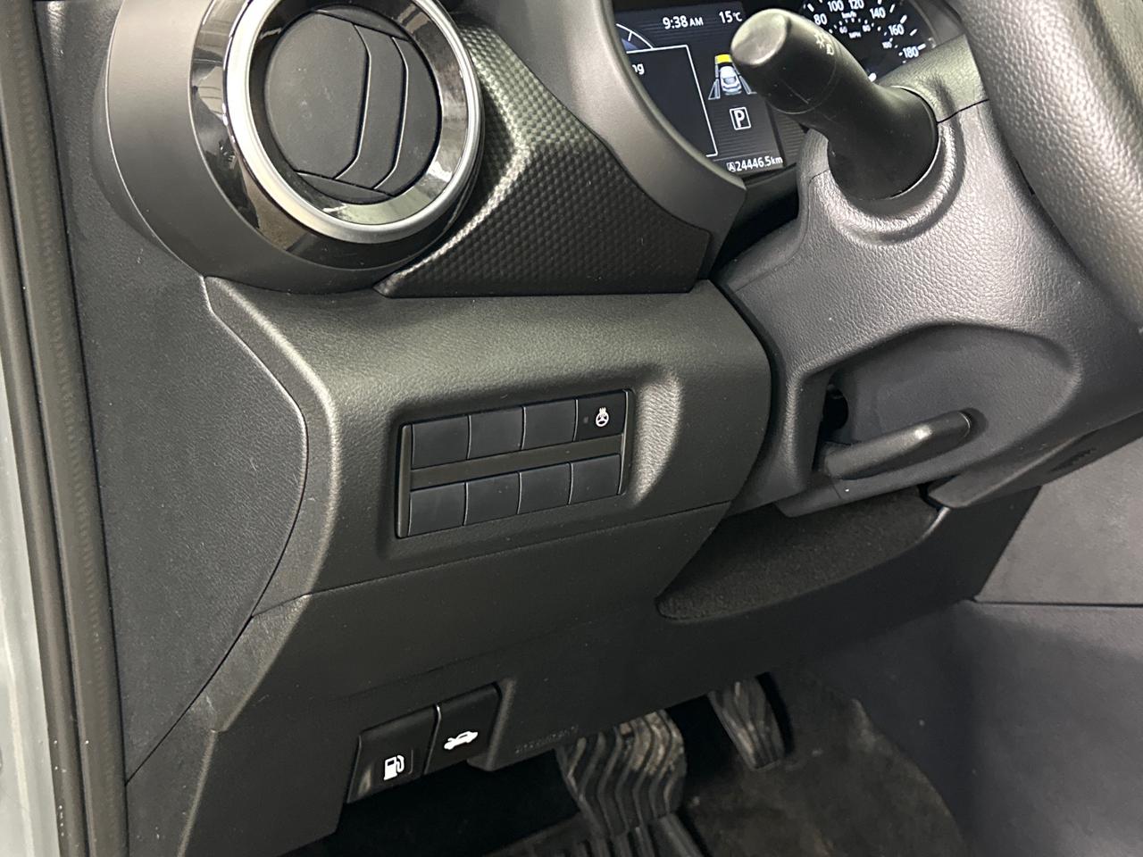 2024 Nissan Kicks SV/24KM/OFF 1 OWNER NISSAN LEASE! Photo