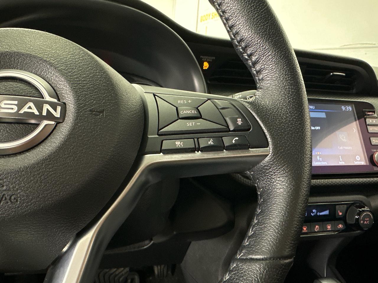 2024 Nissan Kicks SV/24KM/OFF 1 OWNER NISSAN LEASE! Photo
