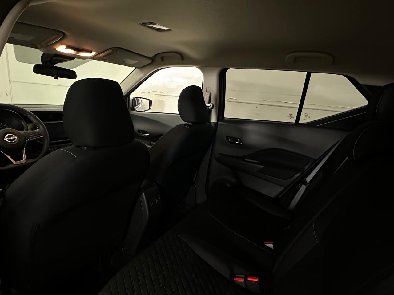 2024 Nissan Kicks SV/11KM/OFF 1 OWNER LEASE! Photo