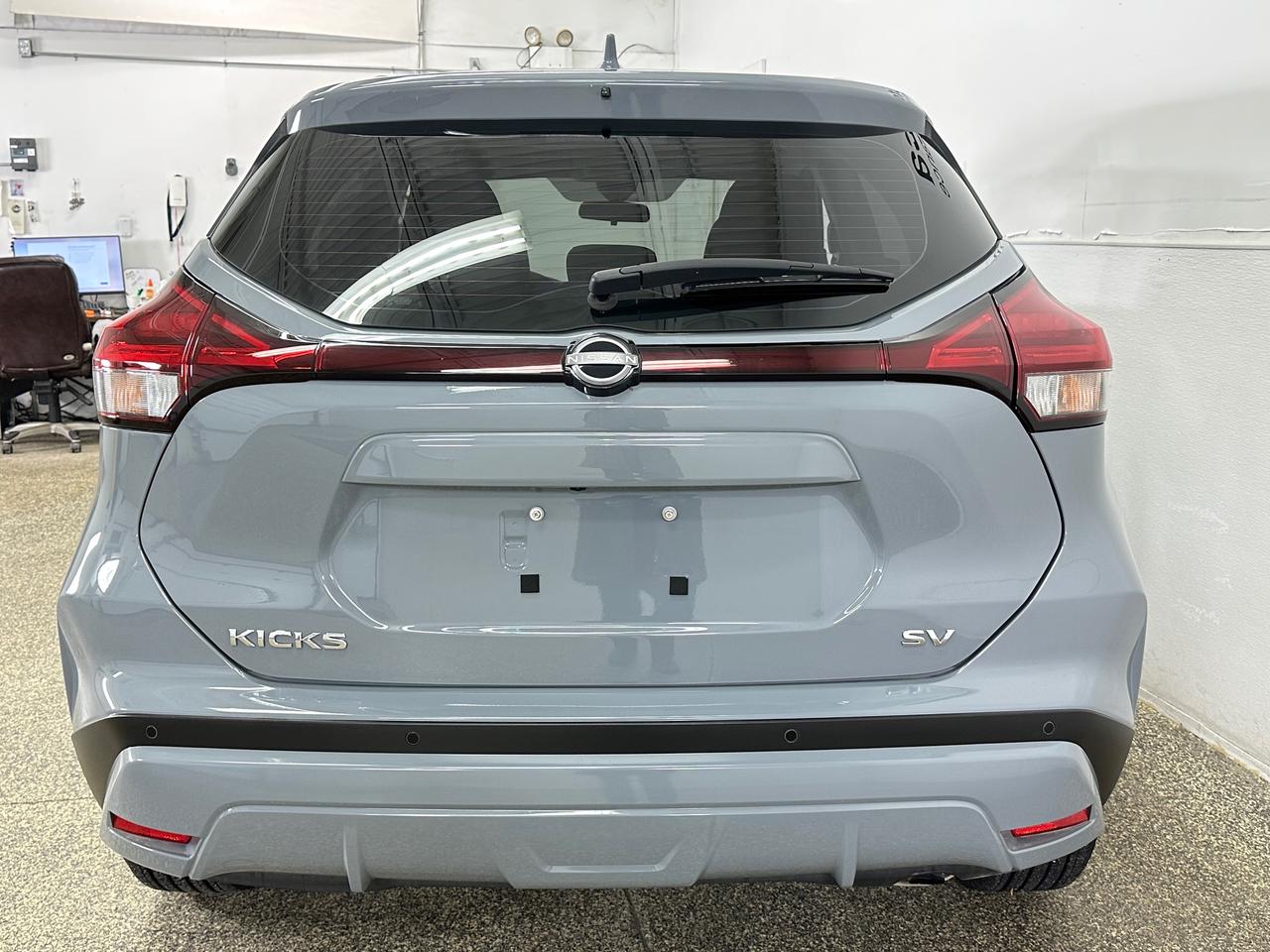 2024 Nissan Kicks SV/11KM/OFF 1 OWNER LEASE! Photo