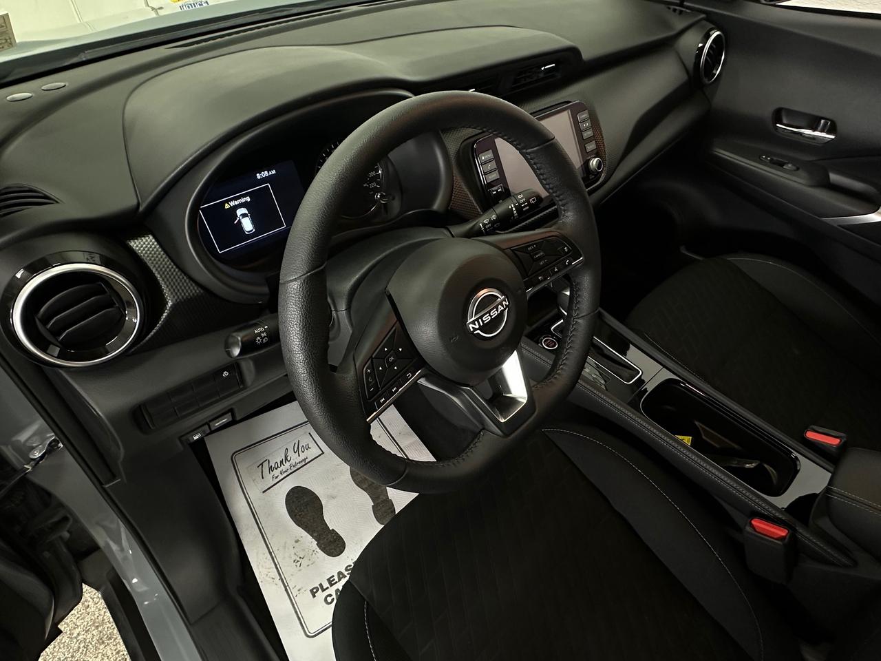 2024 Nissan Kicks SV/11KM/OFF 1 OWNER LEASE! Photo