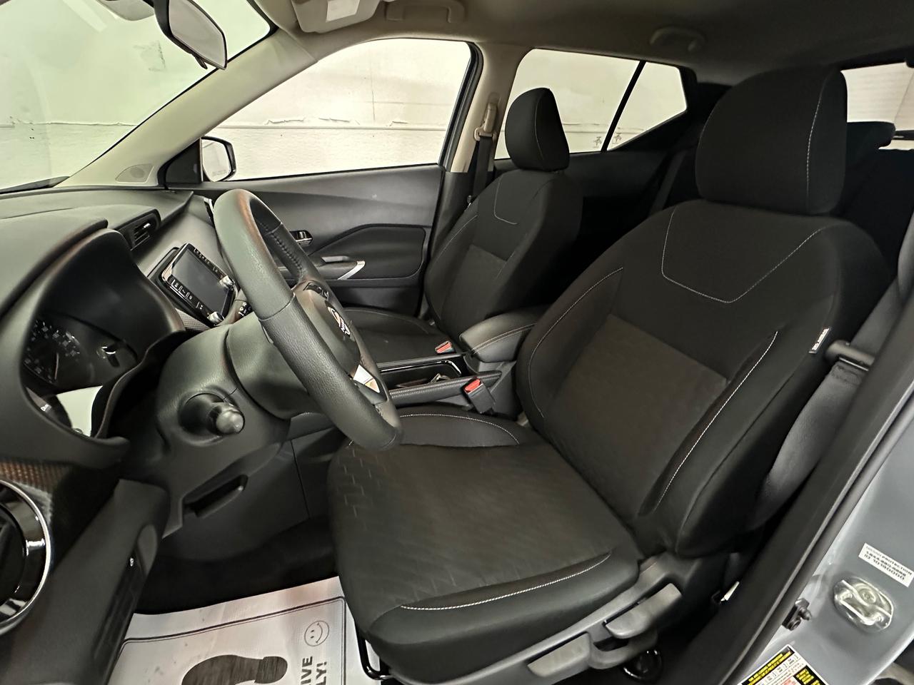 2024 Nissan Kicks SV/11KM/OFF 1 OWNER LEASE! Photo