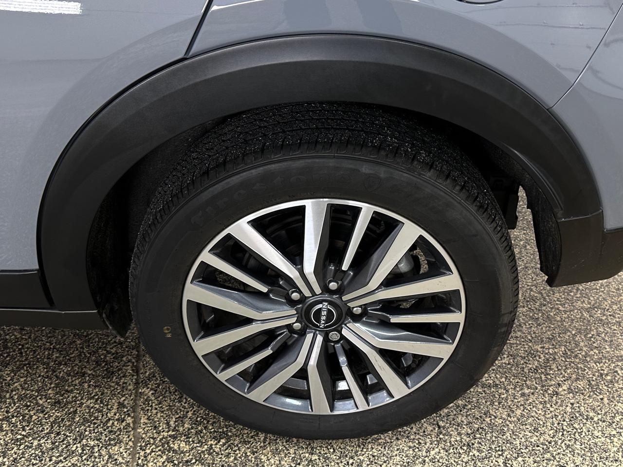 2024 Nissan Kicks SV/11KM/OFF 1 OWNER LEASE! Photo