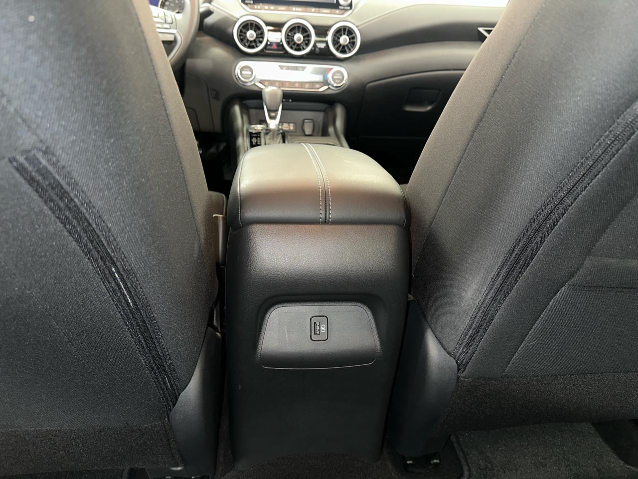 2024 Nissan Sentra SV/4800KM/AUTO/OFF 1 OWNER NISSAN LEASE! Photo