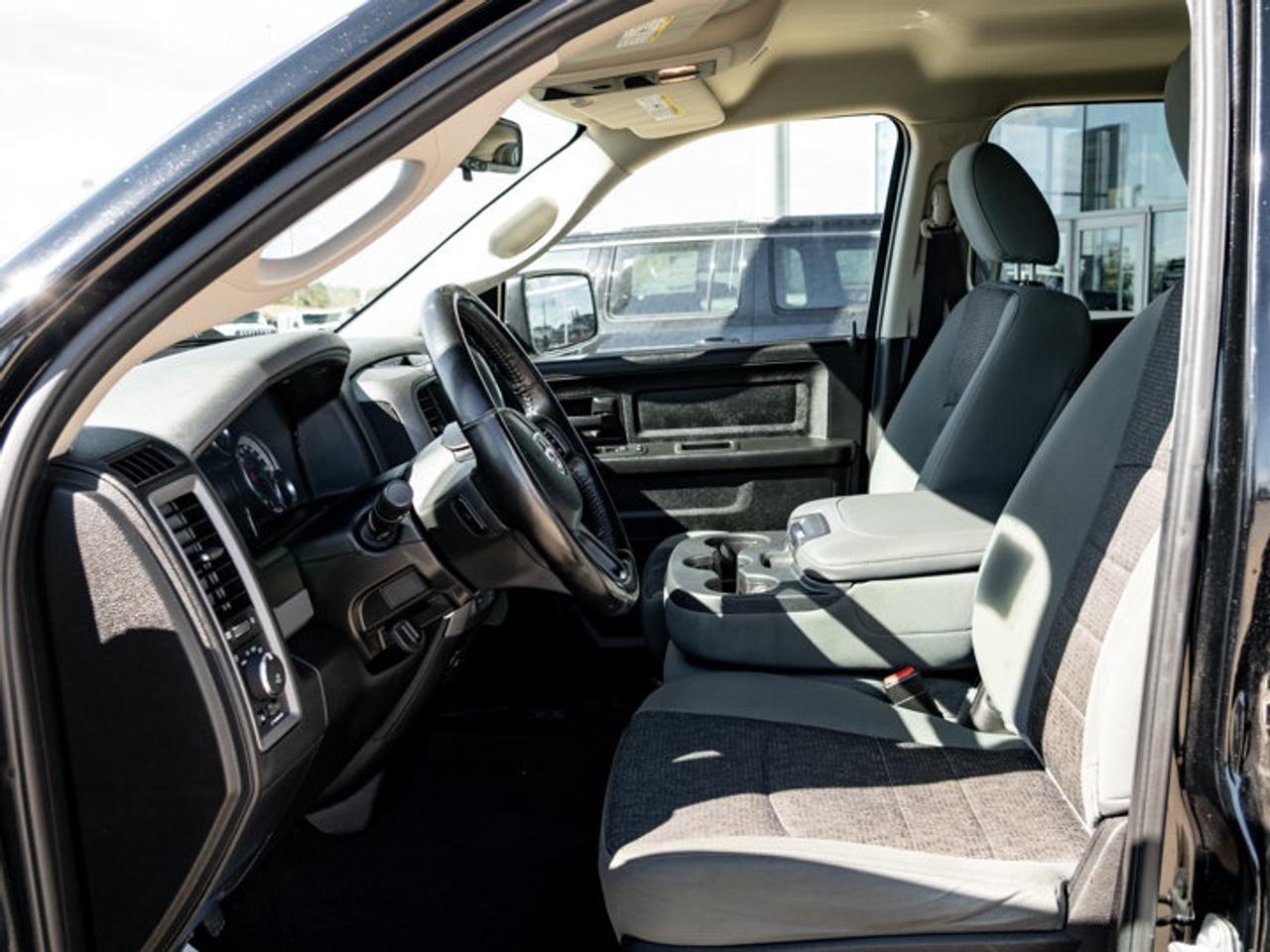 2019 RAM 1500 Classic EXPRESS Photo