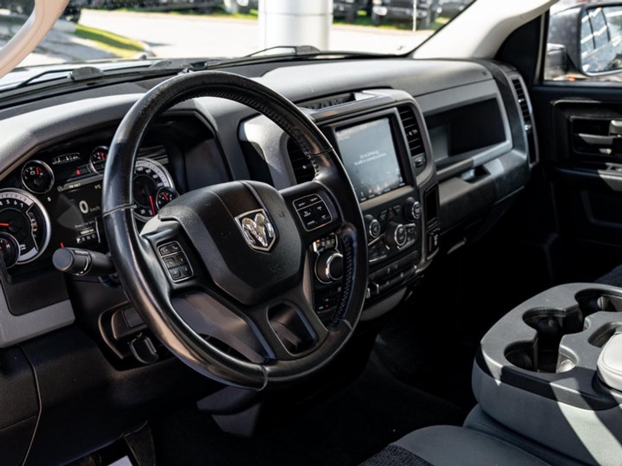 2019 RAM 1500 Classic EXPRESS Photo