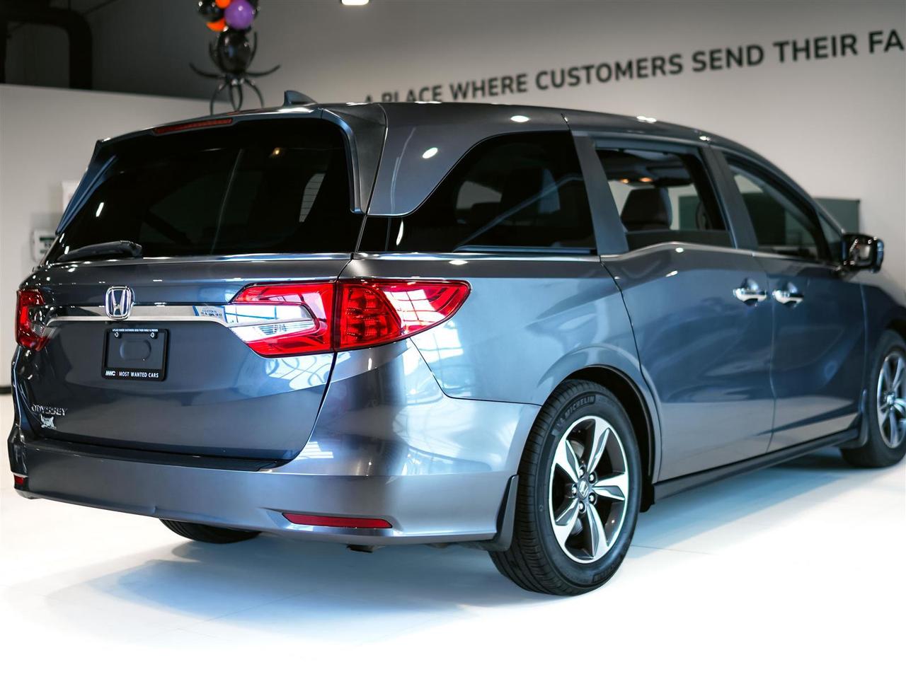 2018 Honda Odyssey EX | 8 PASS | SUNROOF | NO ACCIDENTS Photo