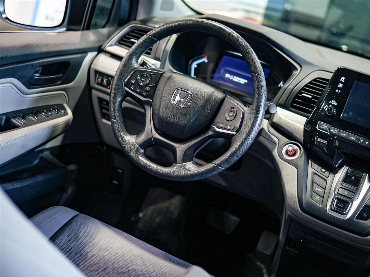 2018 Honda Odyssey EX | 8 PASS | SUNROOF | NO ACCIDENTS Photo