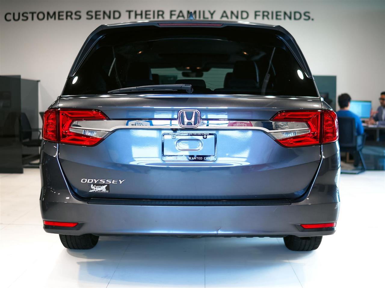 2018 Honda Odyssey EX | 8 PASS | SUNROOF | NO ACCIDENTS Photo