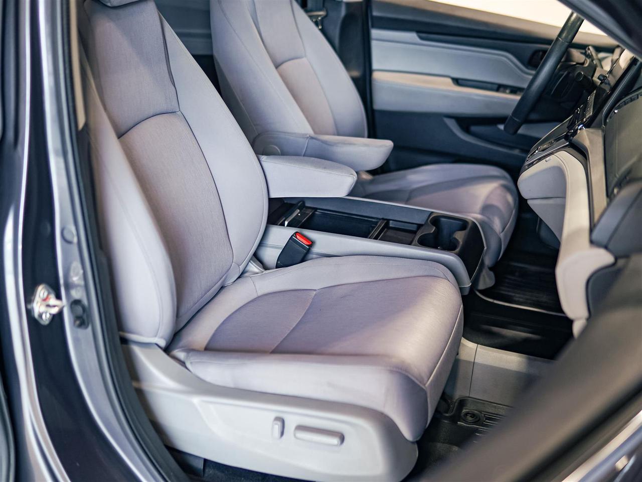 2018 Honda Odyssey EX | 8 PASS | SUNROOF | NO ACCIDENTS Photo
