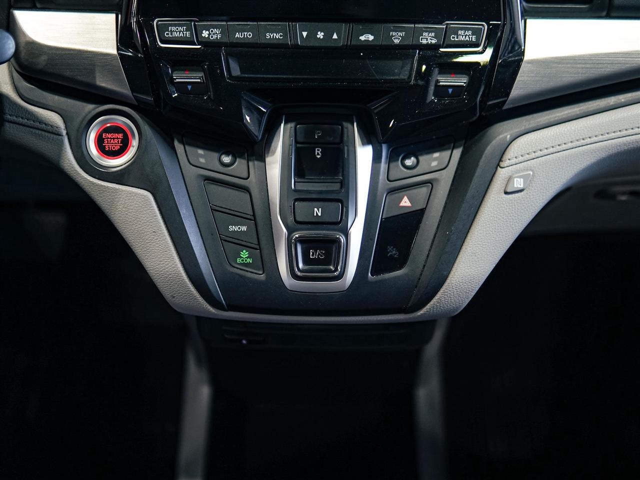 2018 Honda Odyssey EX | 8 PASS | SUNROOF | NO ACCIDENTS Photo