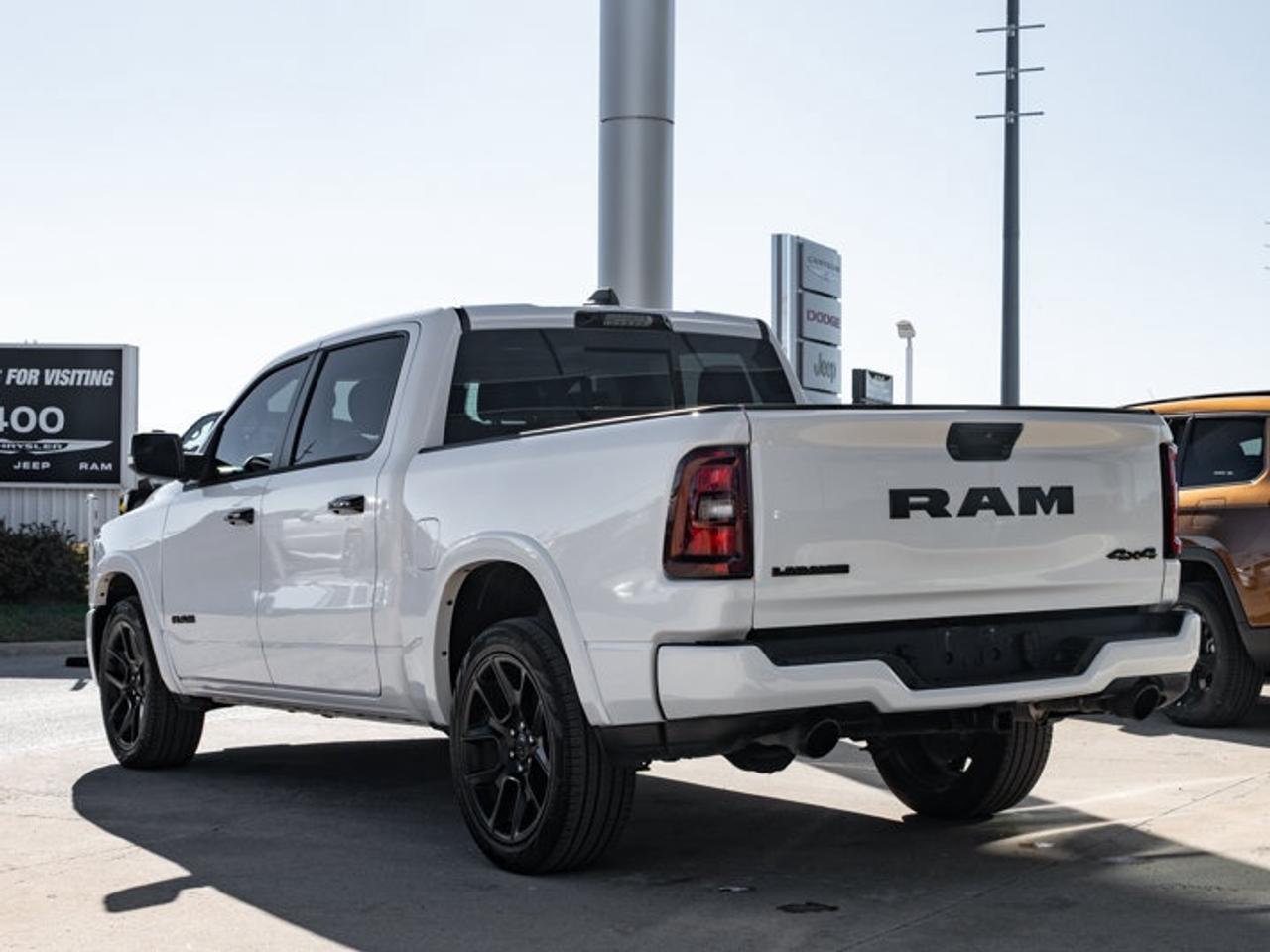 2025 RAM 1500 Laramie Photo
