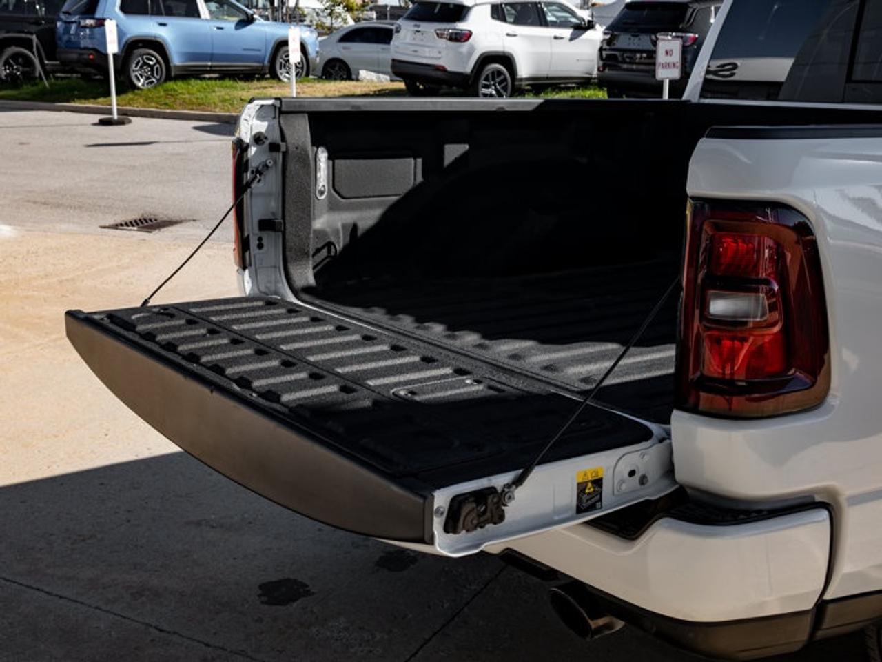 2025 RAM 1500 Laramie Photo