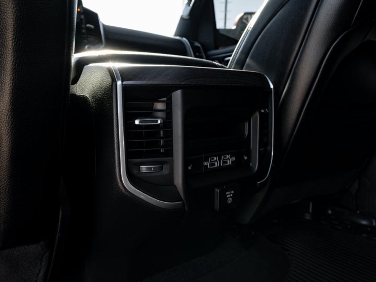 2025 RAM 1500 Laramie Photo